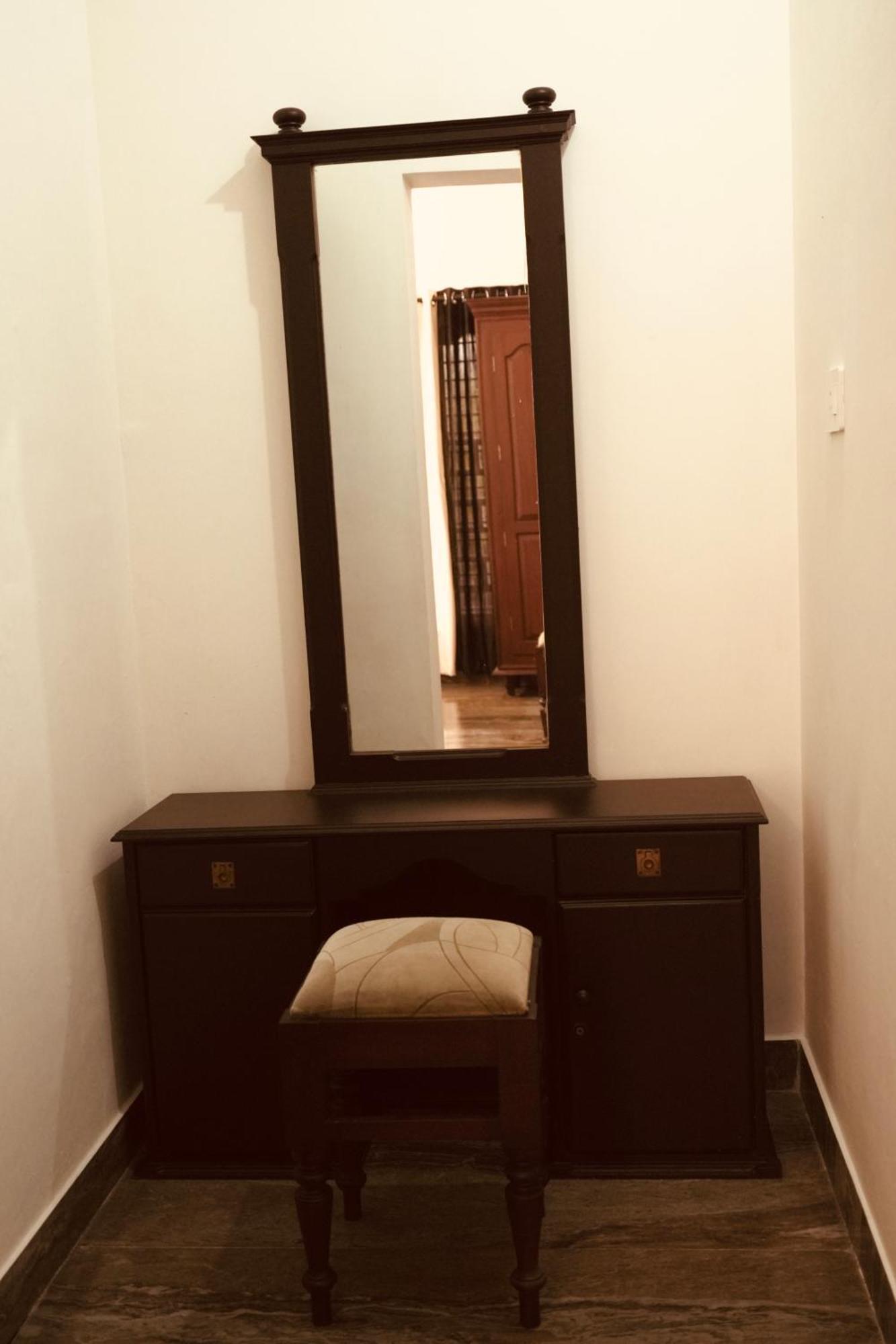 Daffodils Inn Alappuzha ภายนอก รูปภาพ