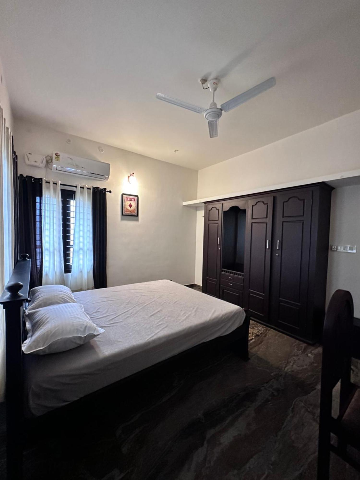 Daffodils Inn Alappuzha ภายนอก รูปภาพ
