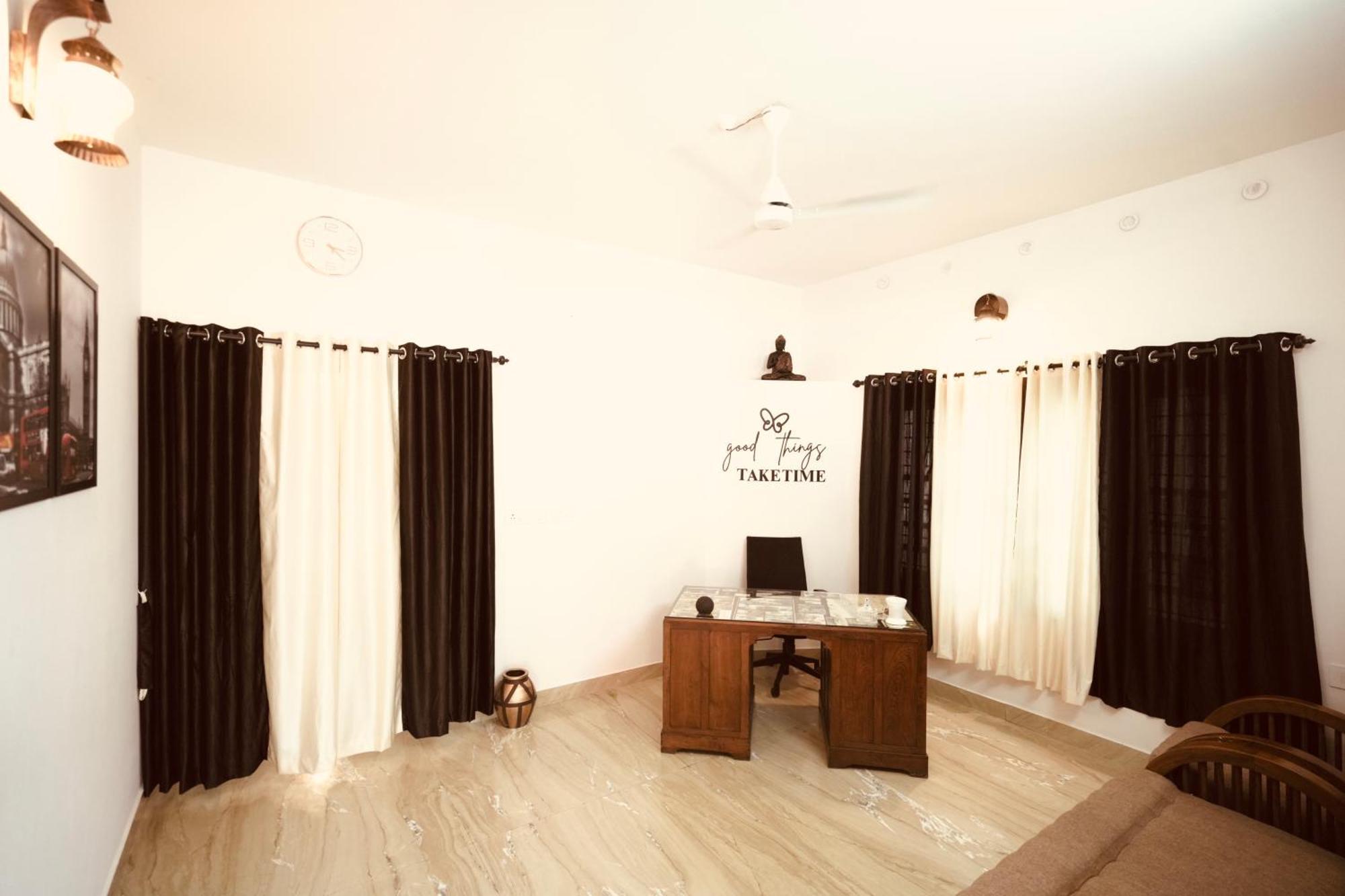 Daffodils Inn Alappuzha ภายนอก รูปภาพ