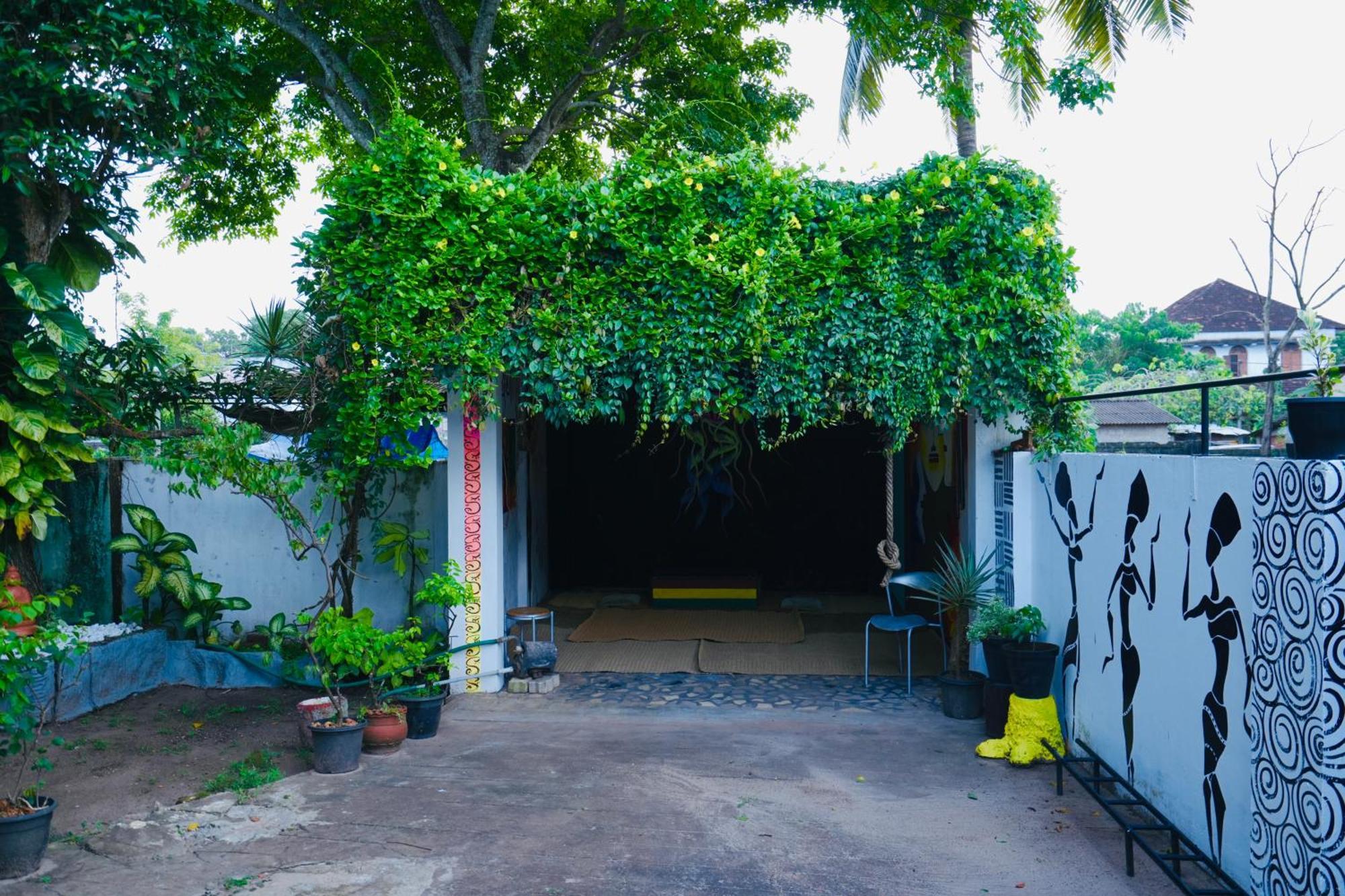 Daffodils Inn Alappuzha ภายนอก รูปภาพ