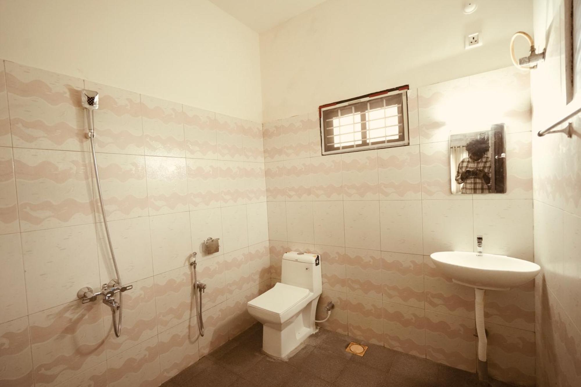 Daffodils Inn Alappuzha ภายนอก รูปภาพ